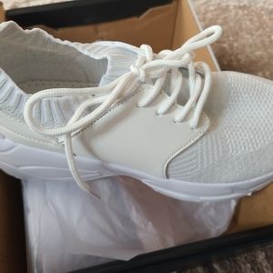 Women Sneaker by Fashion Nova